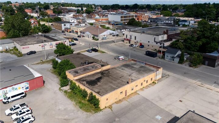 Property Photo:  70 Water Street  ON N3Y 1R1 