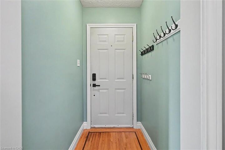 Property Photo: 56 Everton Place ON L8T 1G7