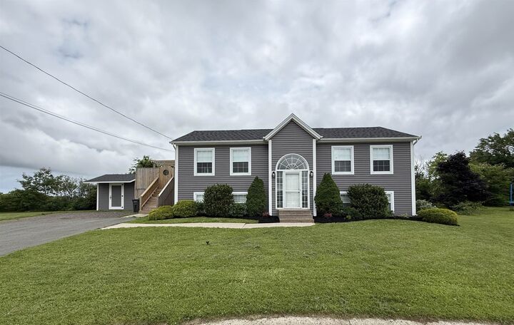 22 Hughes Court — photo 1