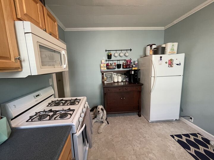 Property Photo:  192 Florence Street 1  MA 02131 