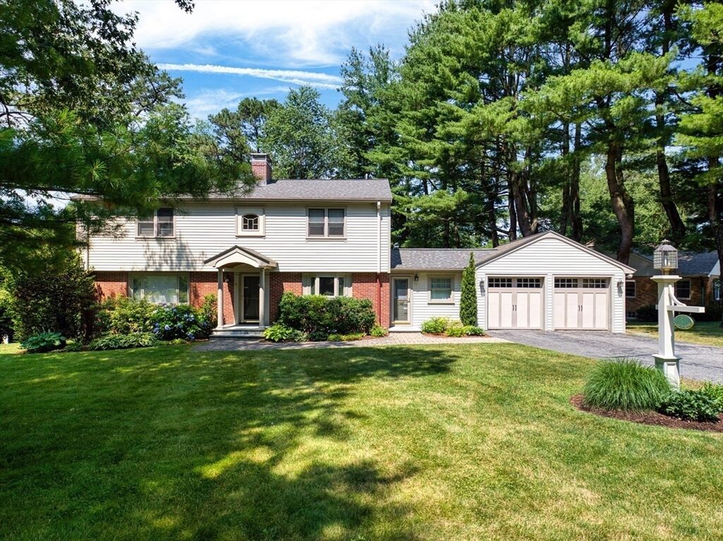 Property Photo:  1 Dawes Rd  MA 02421 