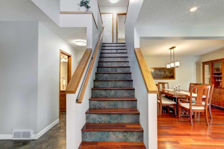 Property Photo: 188 Mt Selkirk Close SE AB T2Z 2R5