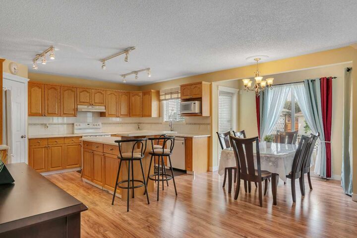 Property Photo:  105 West Creek Pond  AB T1X 1H4 