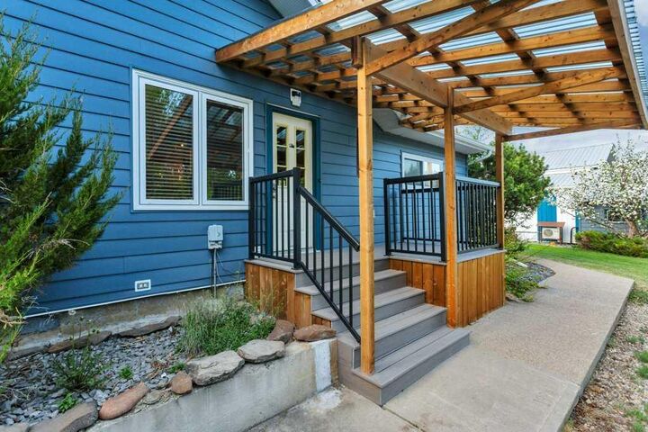 Property Photo:  374079 Range Road 4-2  AB T0M 0X0 