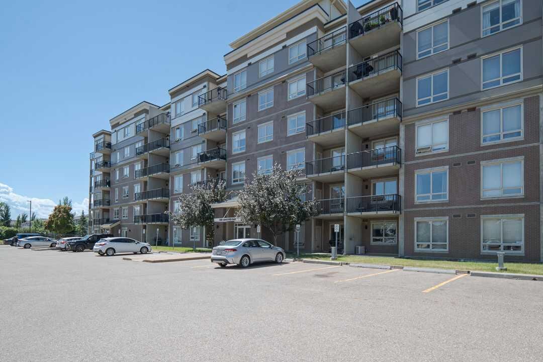 Property Photo:  136D Sandpiper Road 418  AB T9K 0J7 