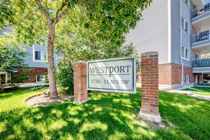Property Photo:  1735 11 Avenue SW 204  AB T3C 3C9 
