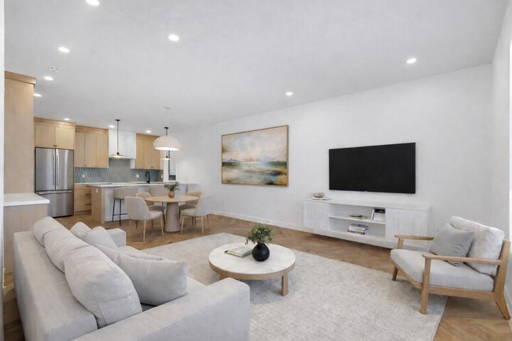 Property Photo: 1524 29 Avenue SW 2 AB T2T 1M3
