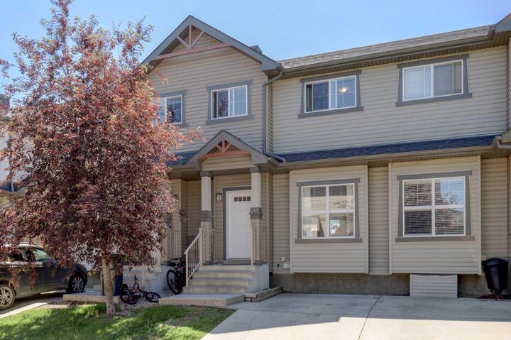 Property Photo: 249 Ranch Ridge Meadow AB T1P 0A9