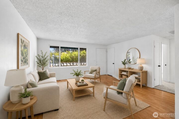 Property Photo: 1112 Ridgeway Drive WA 98277