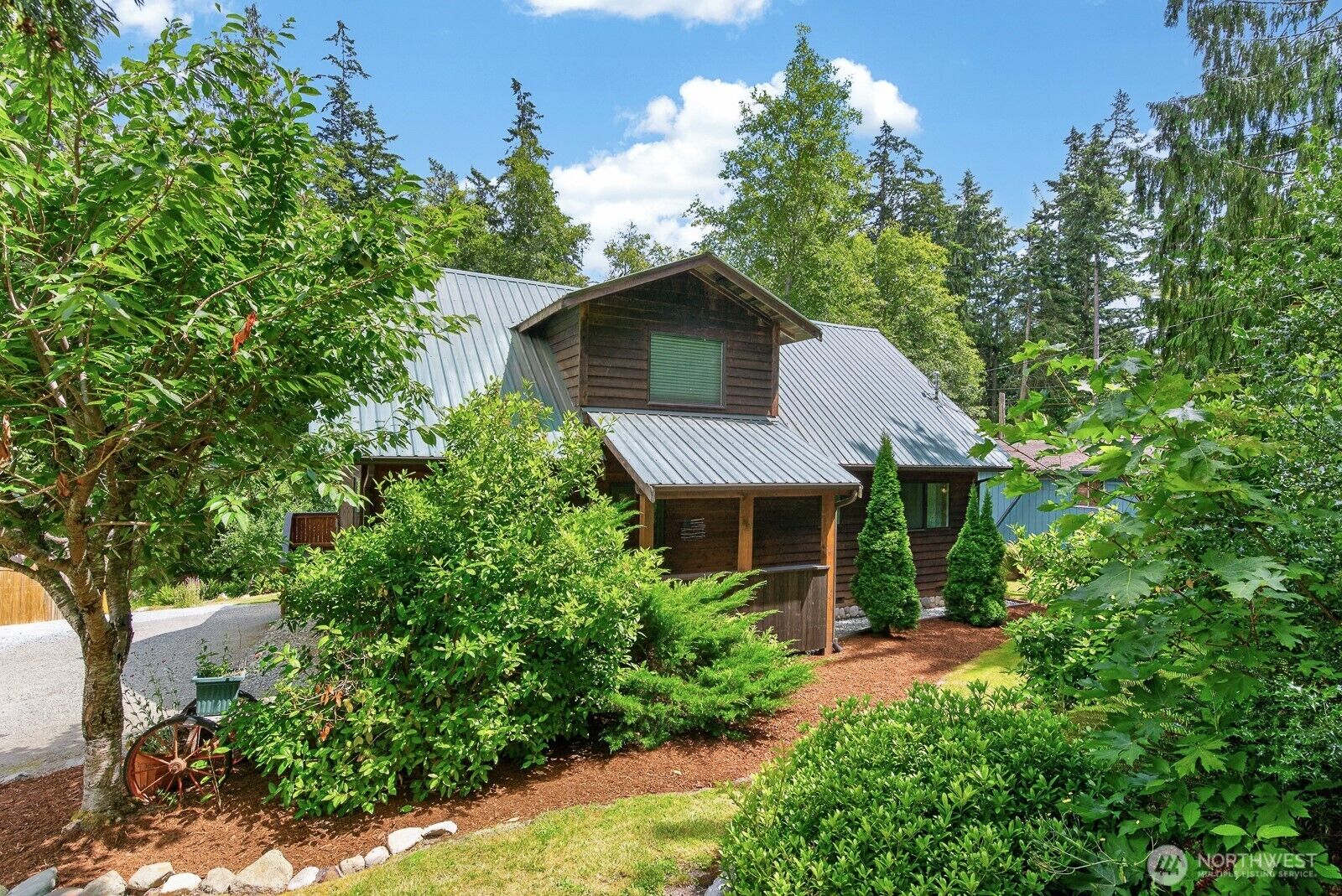 Property Photo:  1649  Hemlock Drive  WA 98282 
