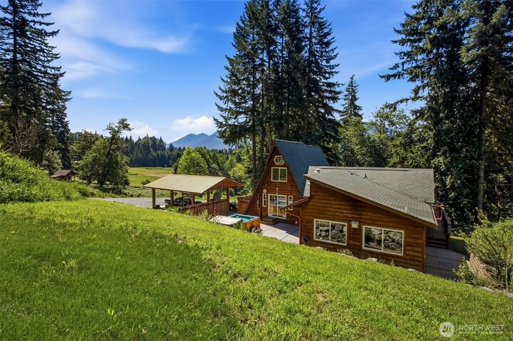 Property Photo:  33217  Mount Tahoma Canyon Road E  WA 98304 