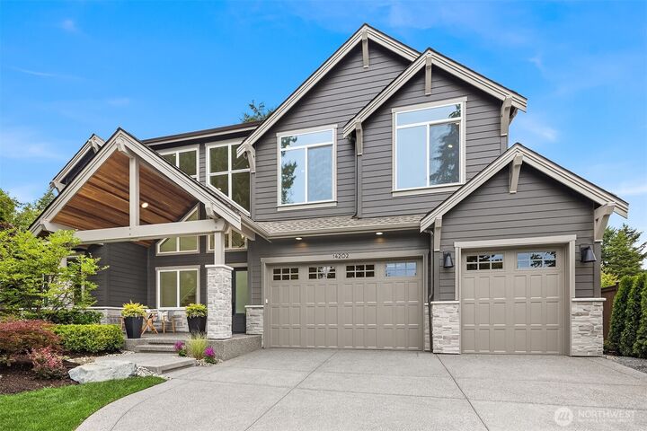 Property Photo: 14202 NE 63rd Court WA 98052