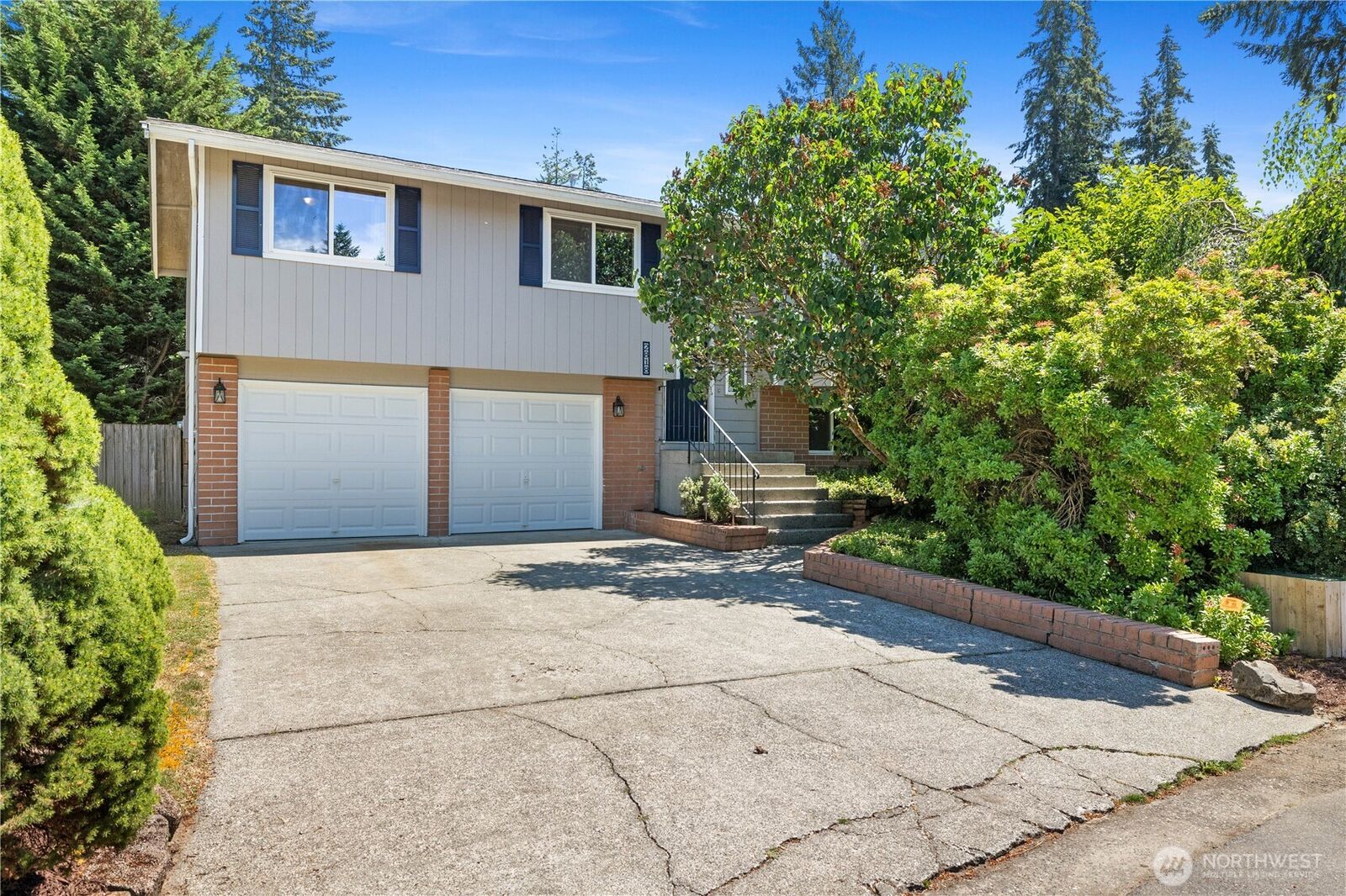 Property Photo:  2818  111th Place SE  WA 98208 