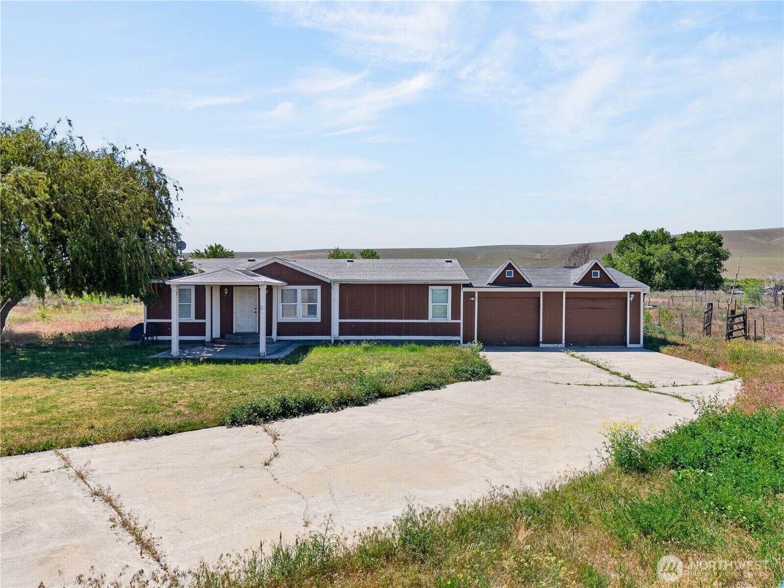 Property Photo:  2643 W Bench Road  WA 99344 