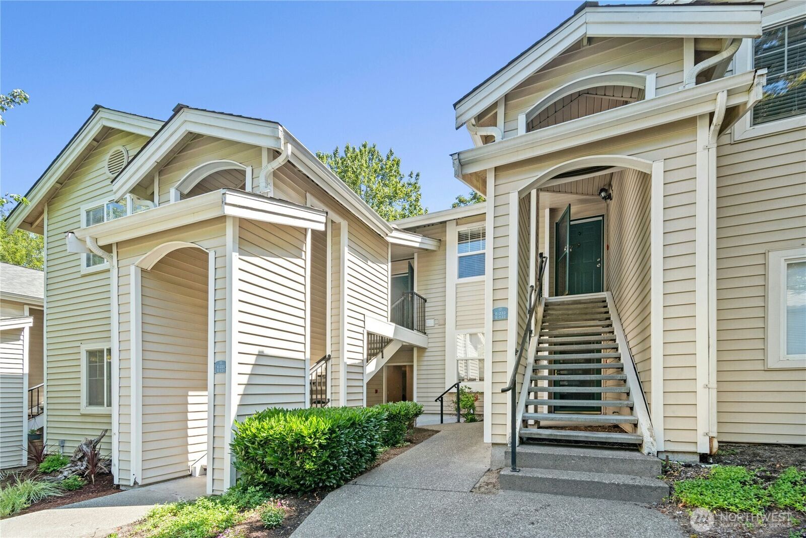 Property Photo: 2300 Jefferson Avenue NE E121 WA 98056