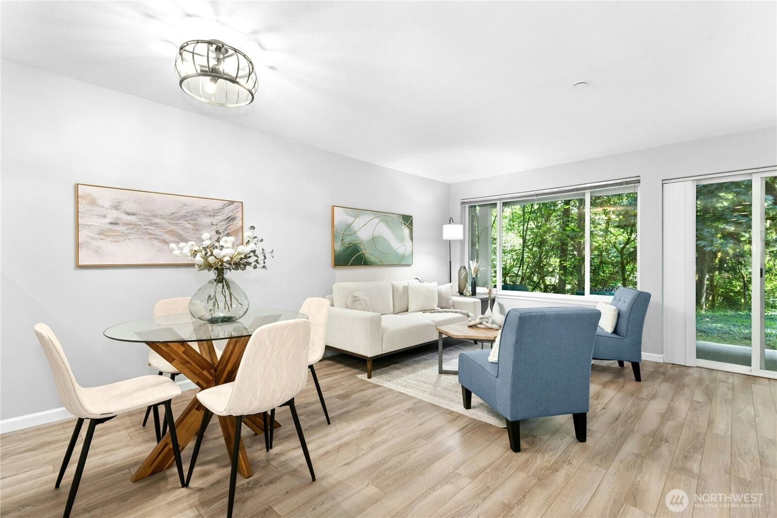 Property Photo:  2300  Jefferson Avenue NE E121  WA 98056 