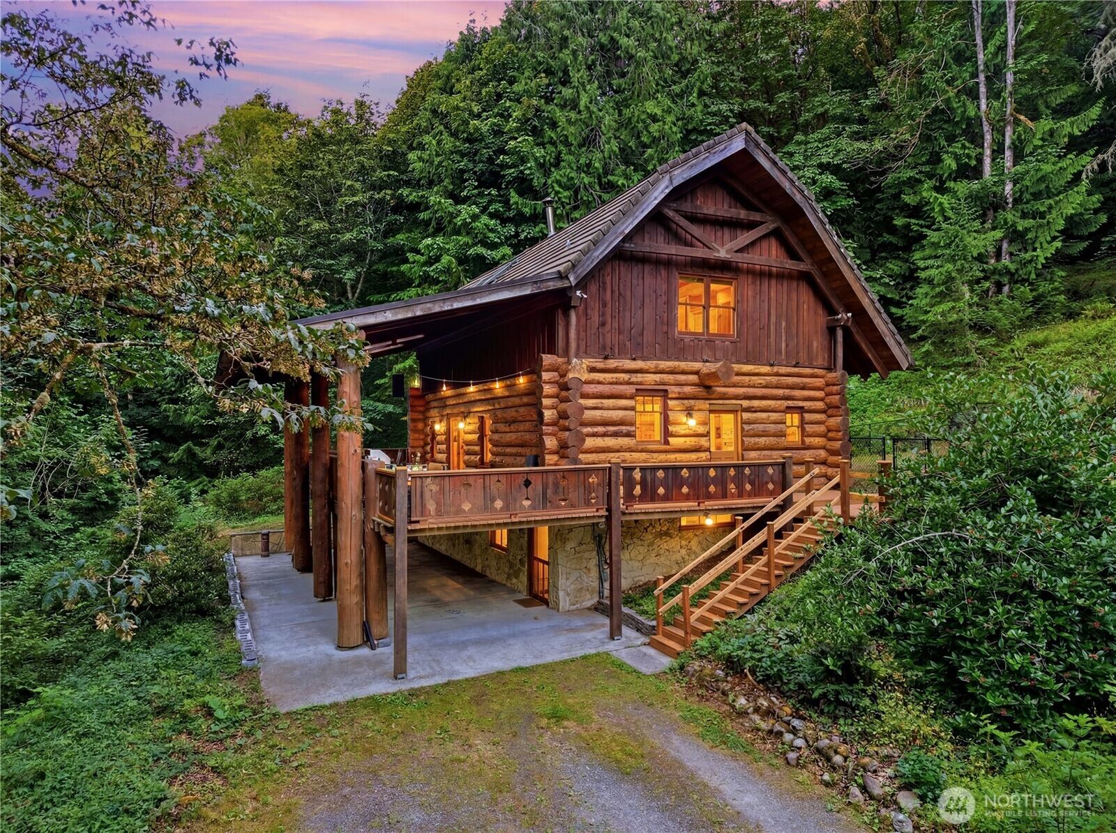 Property Photo: 5931 290th Avenue SE WA 98027