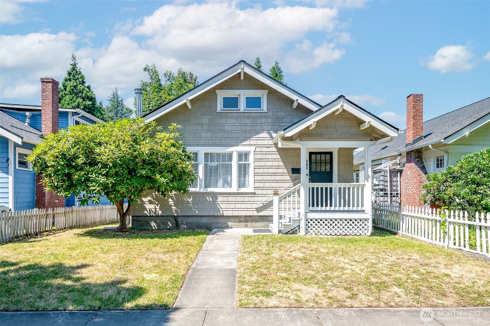 Property Photo: 914 S M Street WA 98405