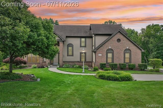 Property Photo:  6423 Southampton Drive  MI 48346 