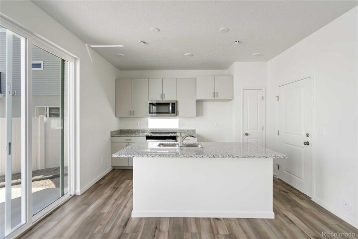 Property Photo:  626 Wagon Wheel Way  CO 80102 