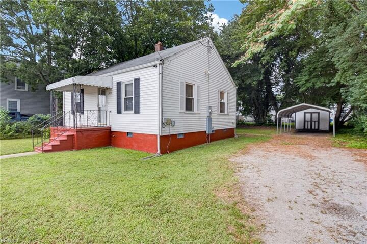 Property Photo:  2115 Columbus Ave  VA 23704 