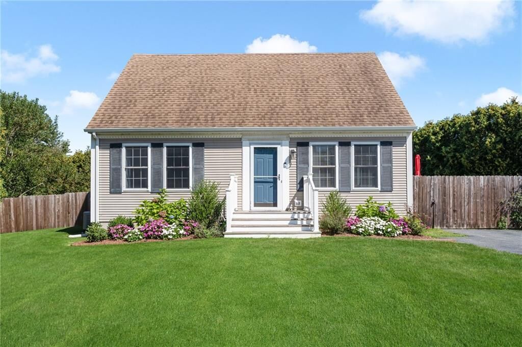 Property Photo:  17 Old Farm Way  RI 02842 