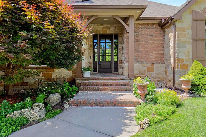 Property Photo:  13104 E Mainsgate Cir  KS 67228 