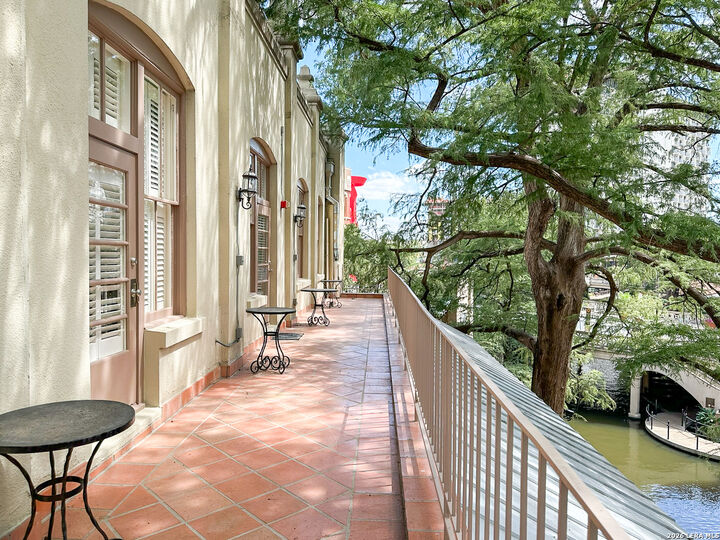 Property Photo:  245 Losoya  TX 78205 