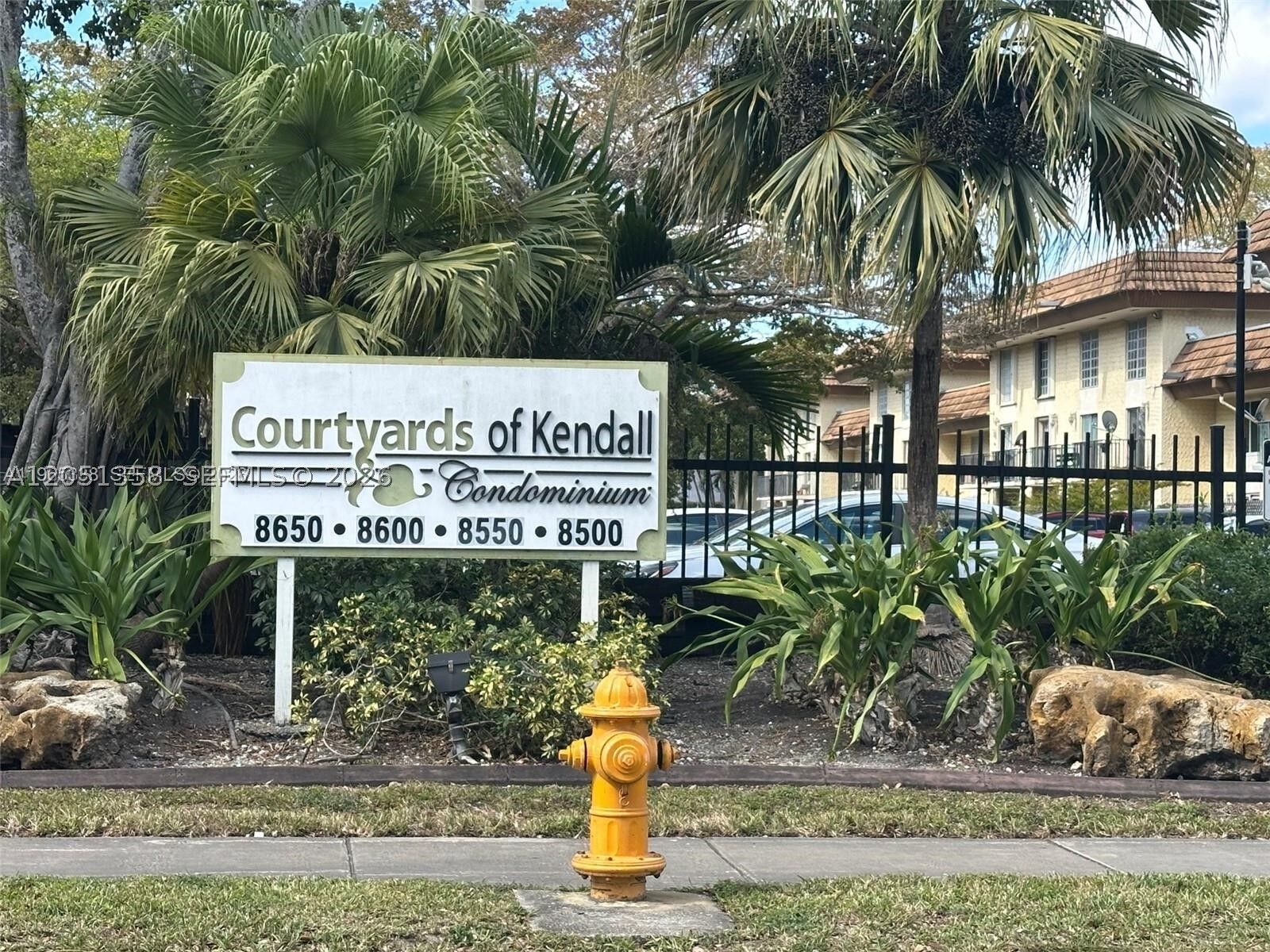 Property Photo:  8500 SW 109th Ave 6-211  FL 33173 