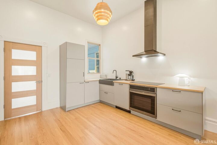 Property Photo: 519 Capp Street B CA 94110