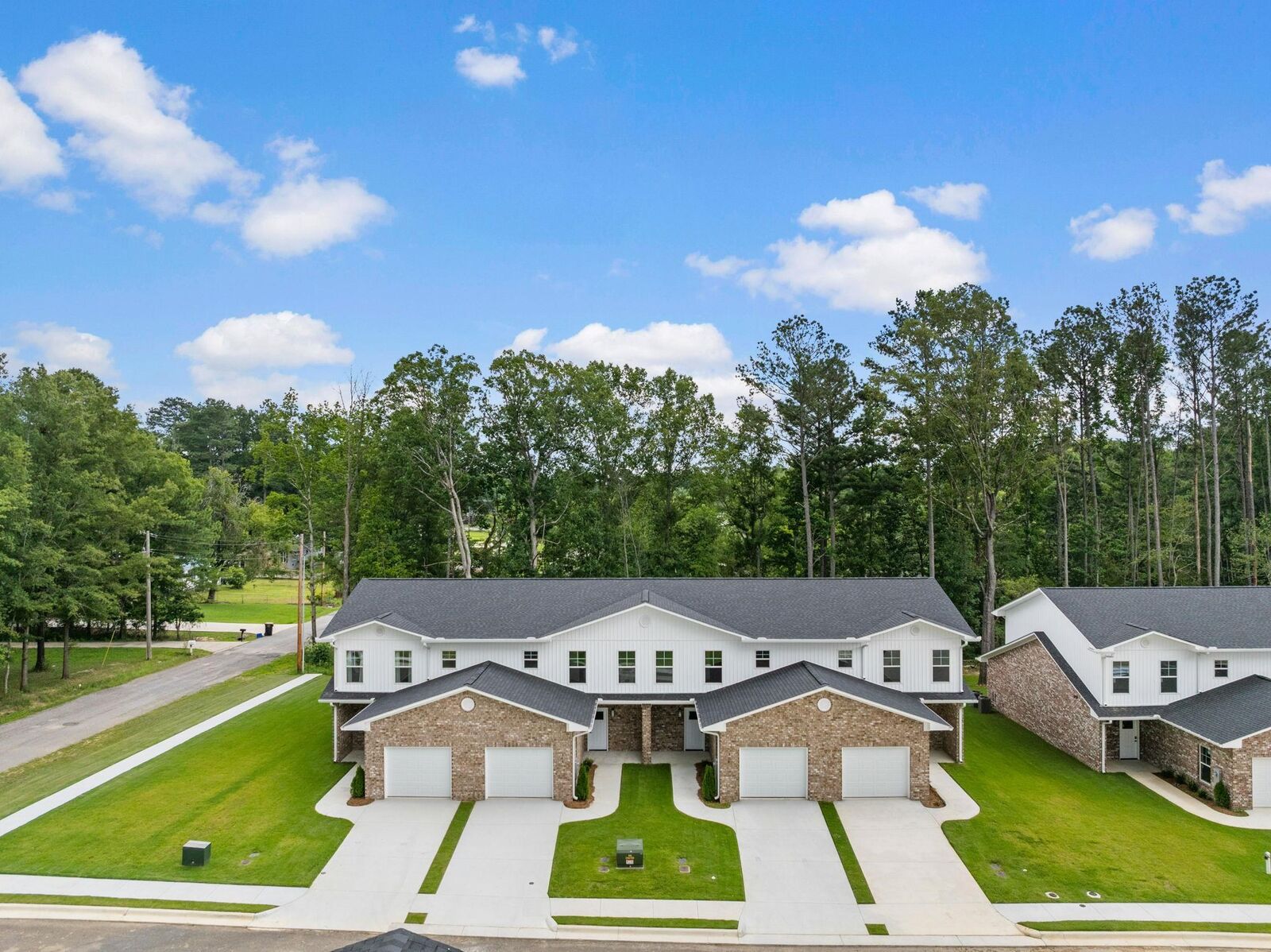 Property Photo: 308 Garden St AL 35055