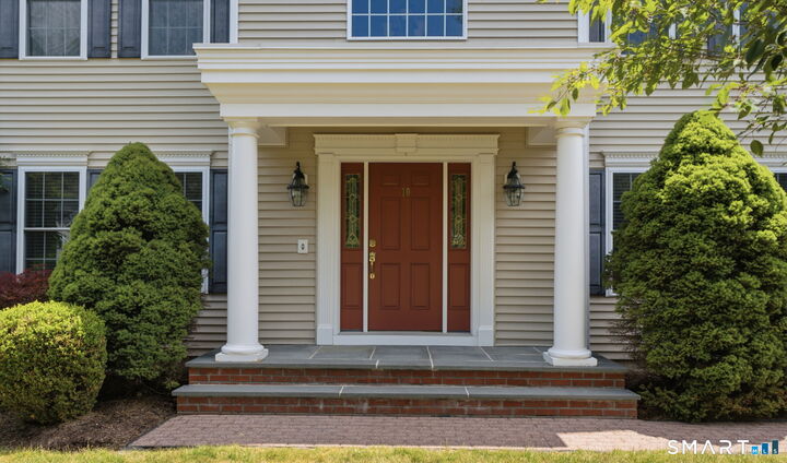 Property Photo:  10 Rose Cliff  CT 06032 