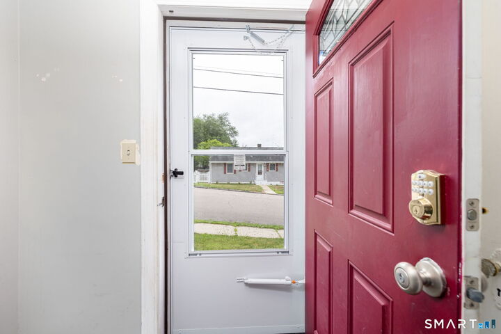 Property Photo: 8 Georgiana Street CT 06320