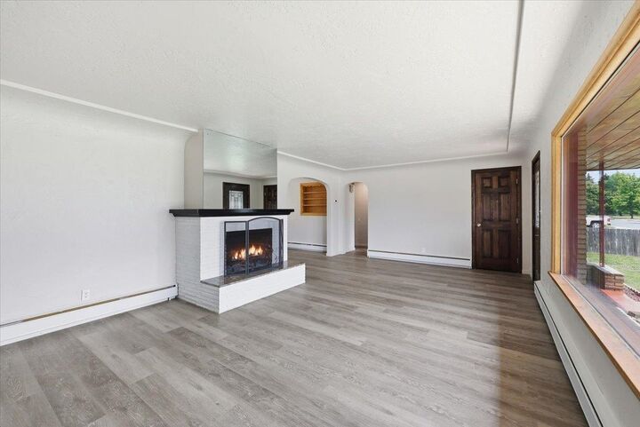 Property Photo: 228 W Nebraska Ave WA 99205