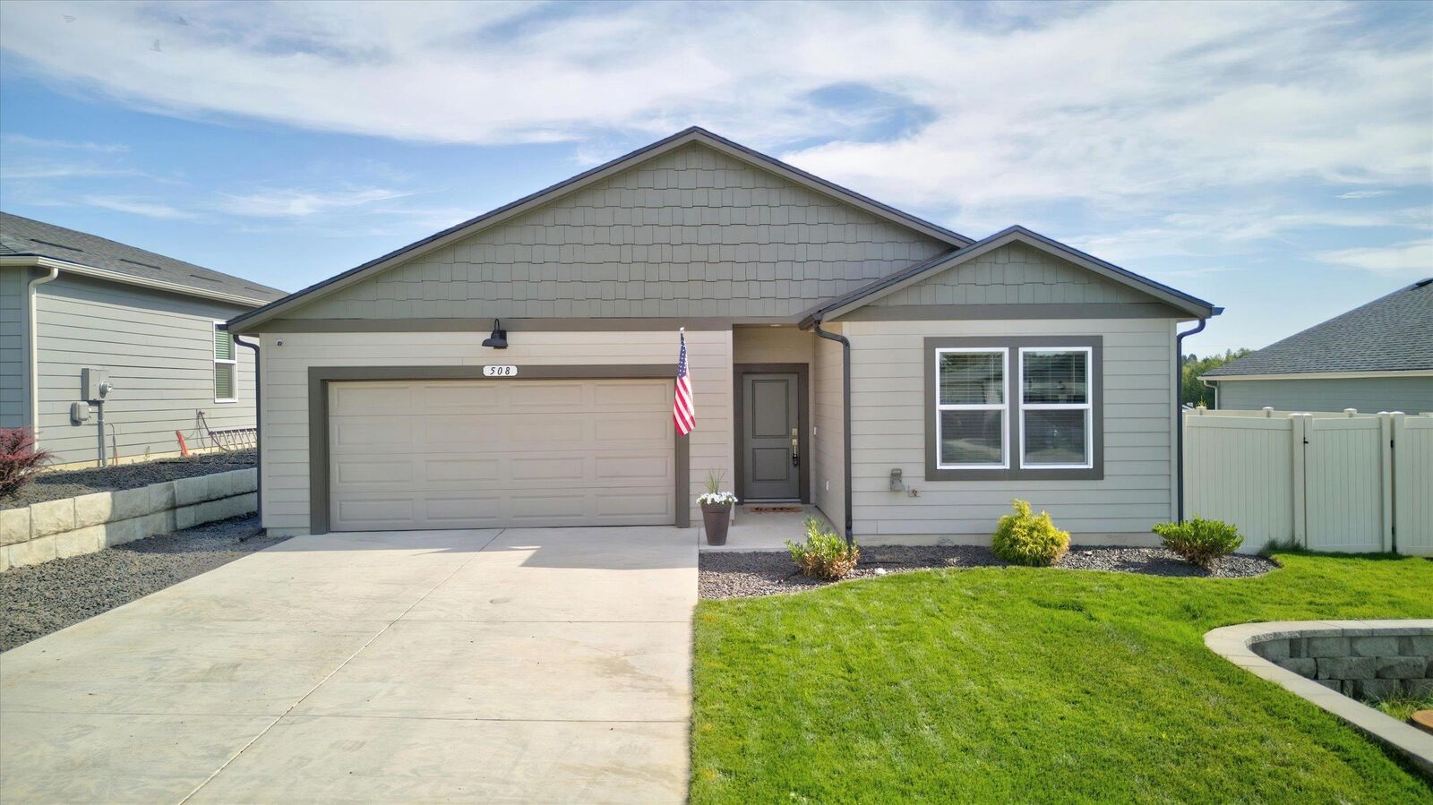 Property Photo:  508 E K St  WA 99006 