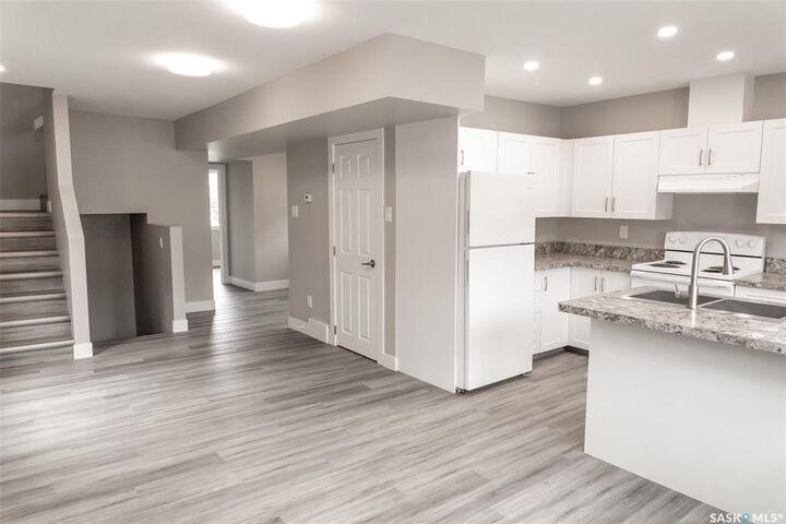 Property Photo:  59 Lillooet Street E  SK S6H 4S3 