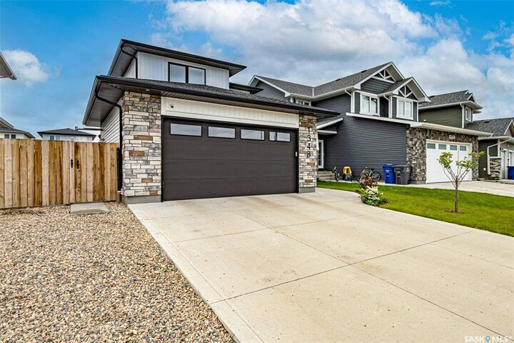 Property Photo: 1348 Parr Hill Drive SK S0K 2T1