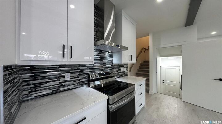 Property Photo: 443 Yuel Crescent SK S7W 1N6
