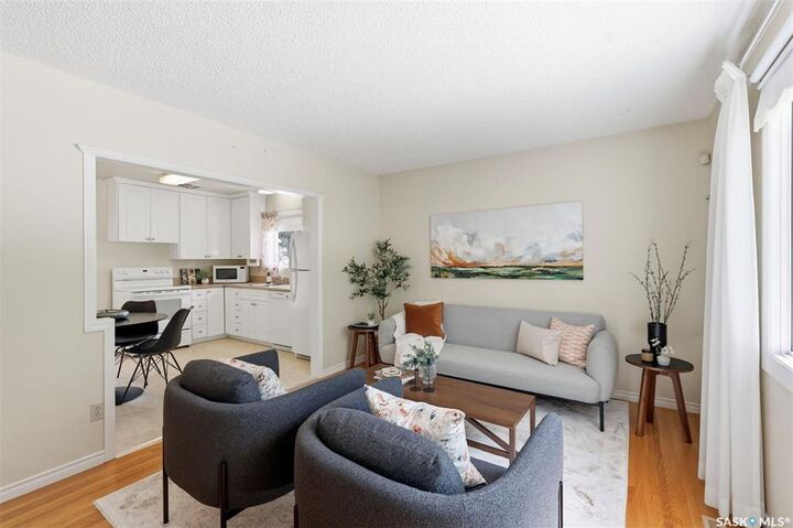 Property Photo: 908 X Avenue N SK S7L 3K4
