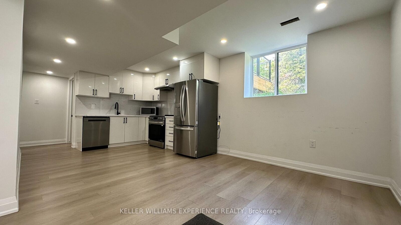 Property Photo: 106 Seabastian Street ON N0H 1J0