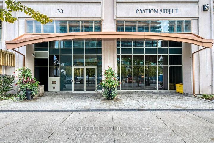 Property Photo:  35 Bastion Street 814  ON M5V 0C2 