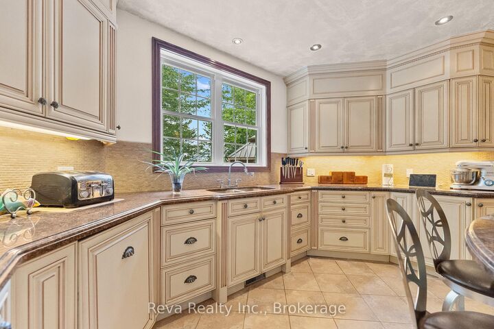 Property Photo: 464 Mooney Road A &Amp B ON K0L 1C0