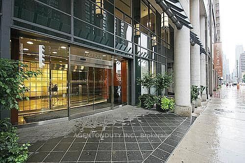 Property Photo:  1121 Bay Street 708  ON M5S 3L9 