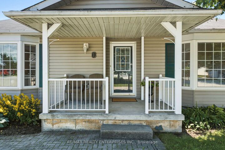 Property Photo: 1 Huron Court ON L1B 1A2