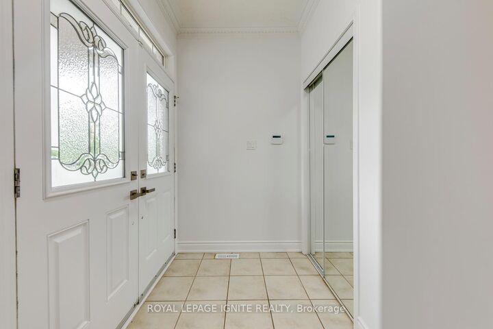 Property Photo: 928 Philbrook Drive ON L9T 0L3