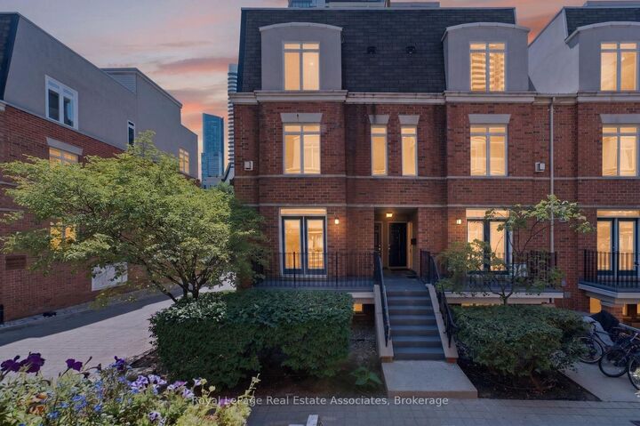 415 Jarvis Street 206 — photo 1
