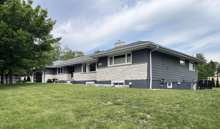 Property Photo:  1695 Scugog Street  ON L9L 1K3 