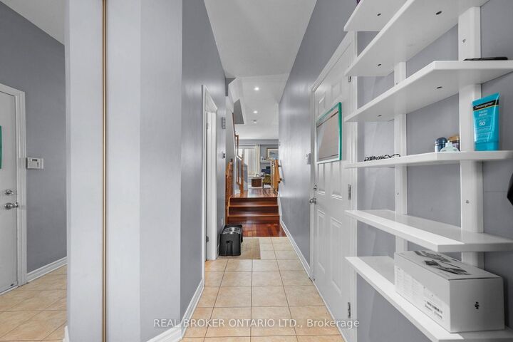 Property Photo:  137 Marrissa Avenue  ON K1J 0A4 