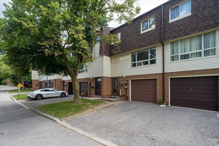 Property Photo: 62 Jenny Wrenway N/A ON M2H 2Y9