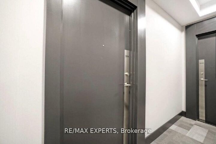 Property Photo: 7895 Jane Street 3314 ON L4K 0K2